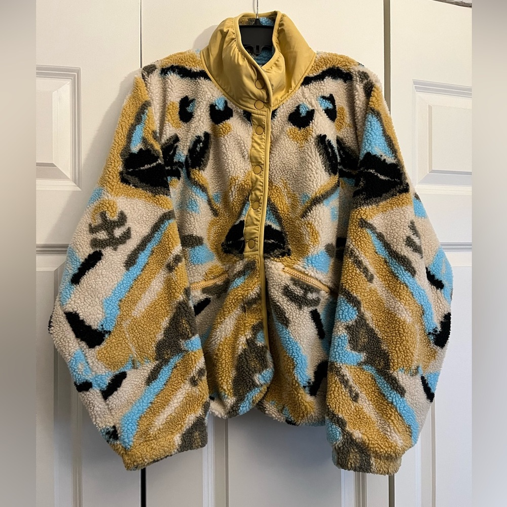 Cozy Patterned Sherpa Jacket in Mustard, Blue & Black